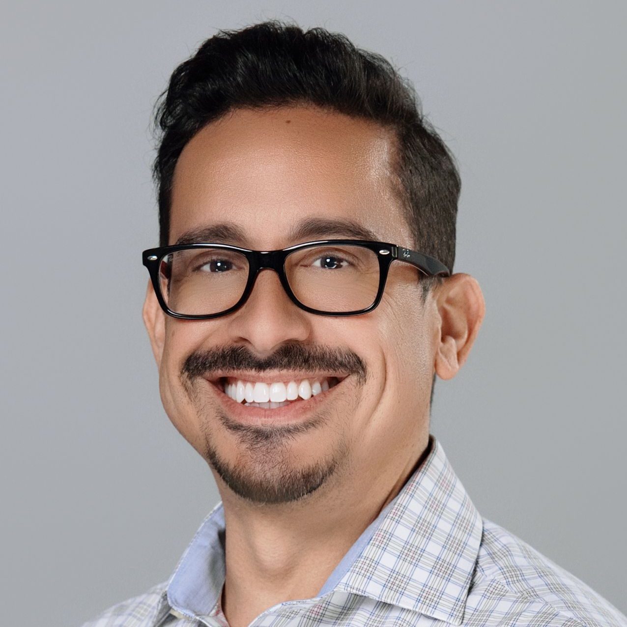 Hector Negroni - Headshot