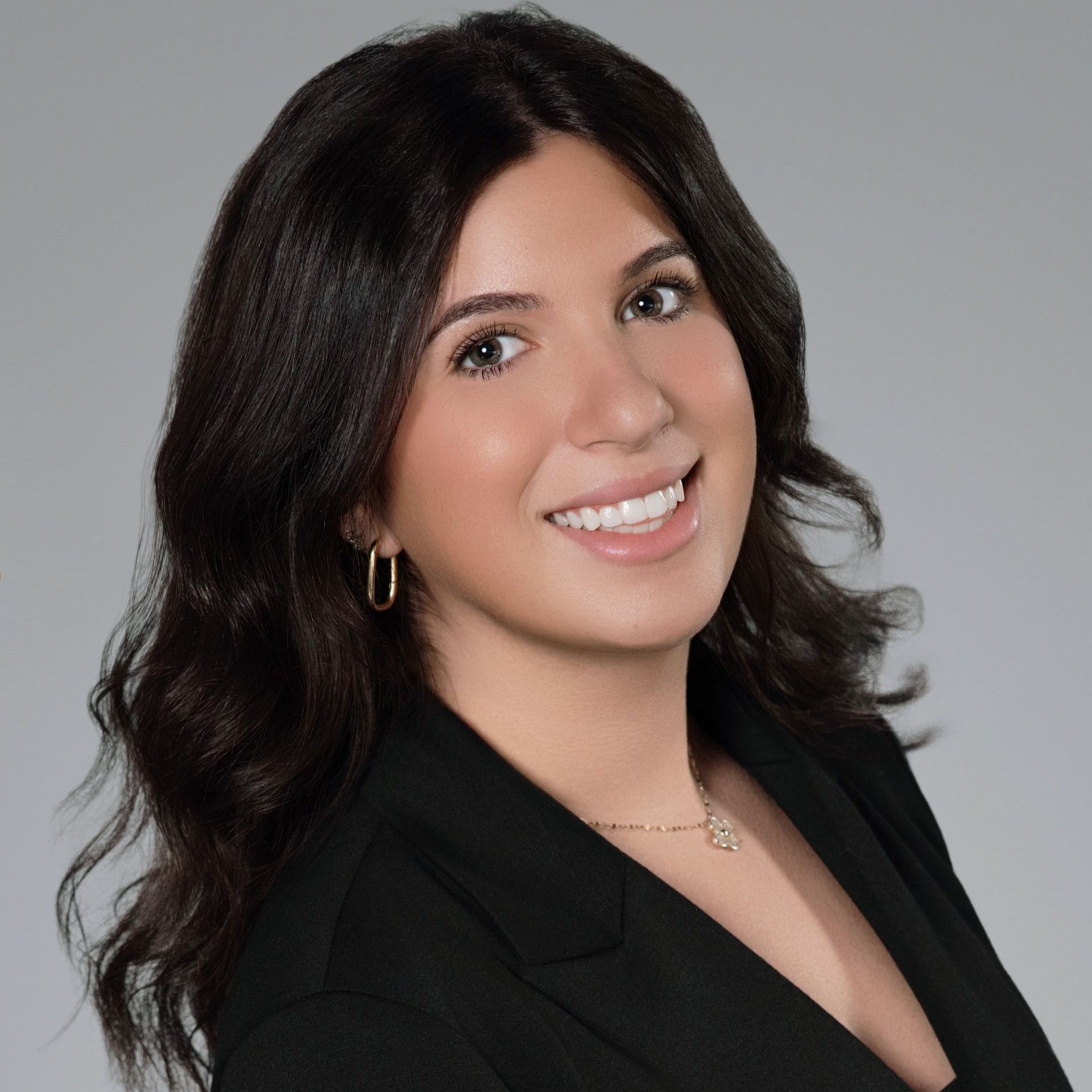 Bethany Vamvakitis Headshot